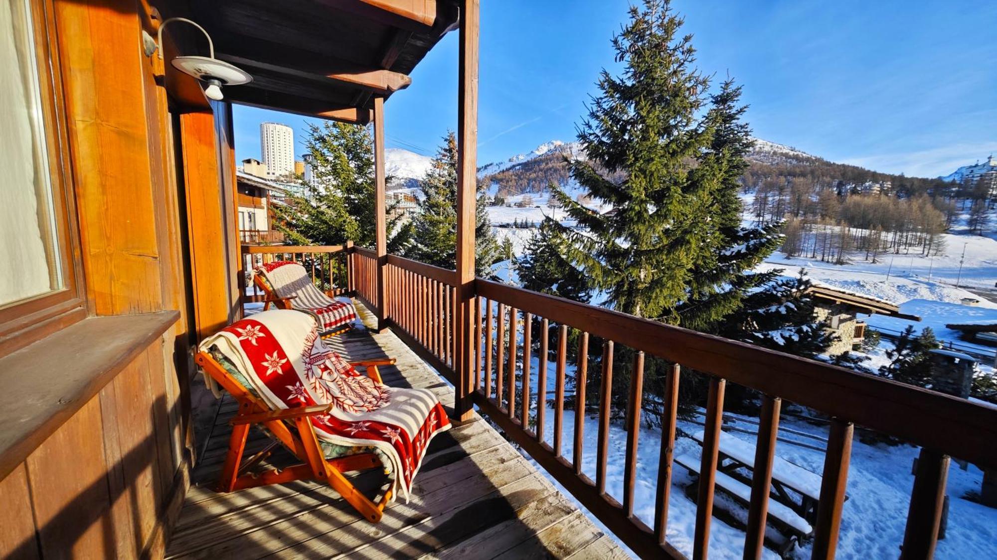 Hostdomus - Imperial Chalet Villa Colle Colle Sestriere Eksteriør billede