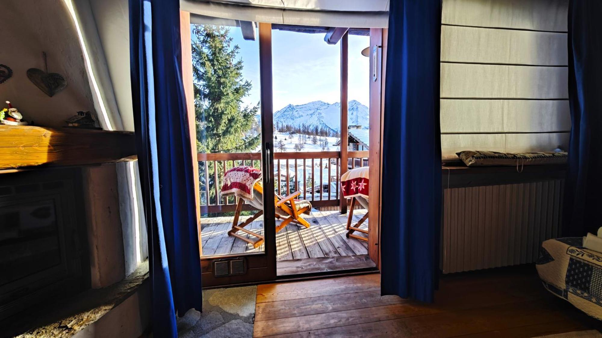 Hostdomus - Imperial Chalet Villa Colle Colle Sestriere Eksteriør billede