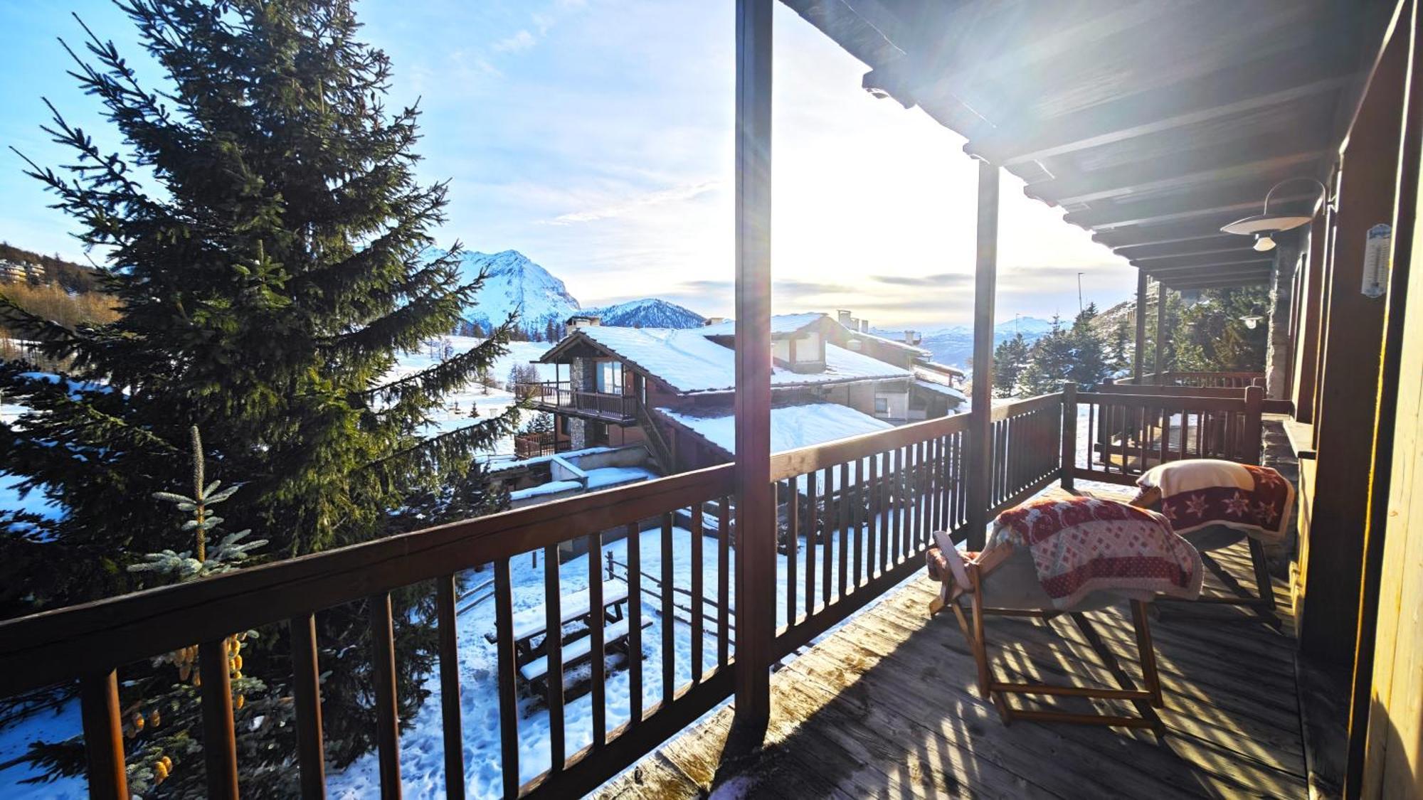 Hostdomus - Imperial Chalet Villa Colle Colle Sestriere Eksteriør billede